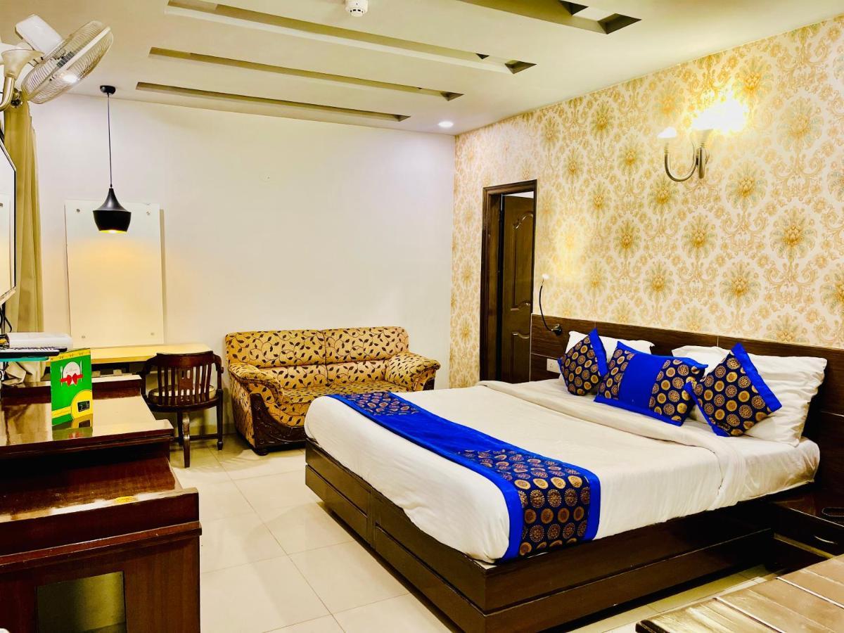 Hotel Queens Tower Amritsar Zewnętrze zdjęcie