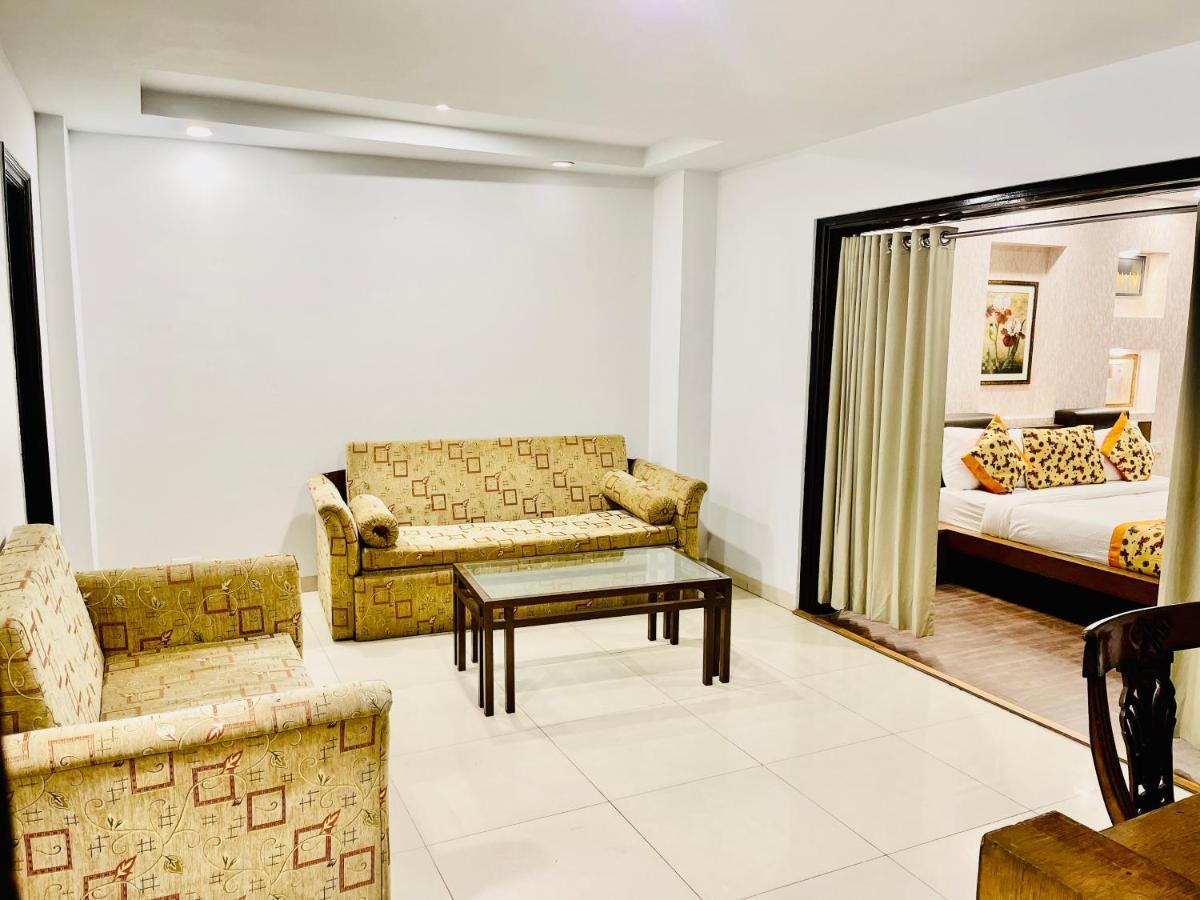 Hotel Queens Tower Amritsar Zewnętrze zdjęcie