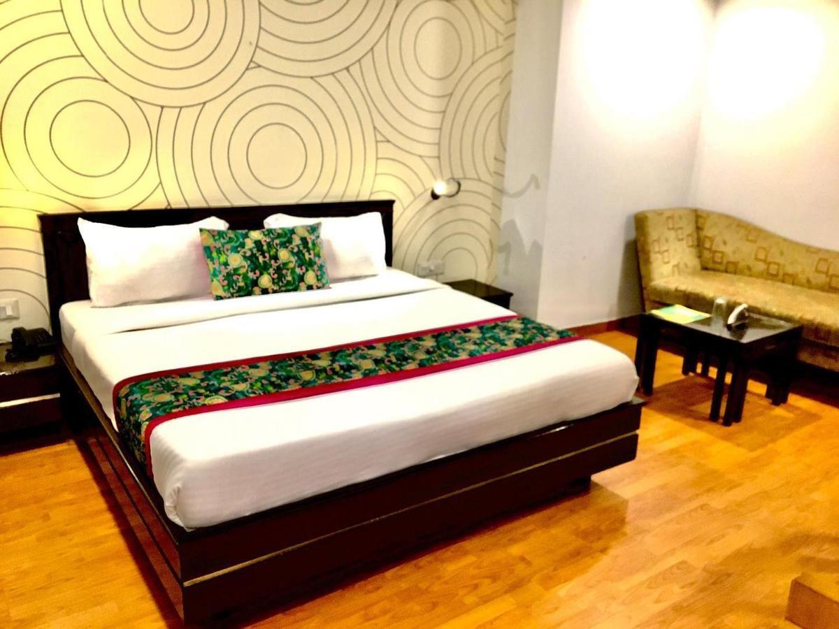 Hotel Queens Tower Amritsar Zewnętrze zdjęcie