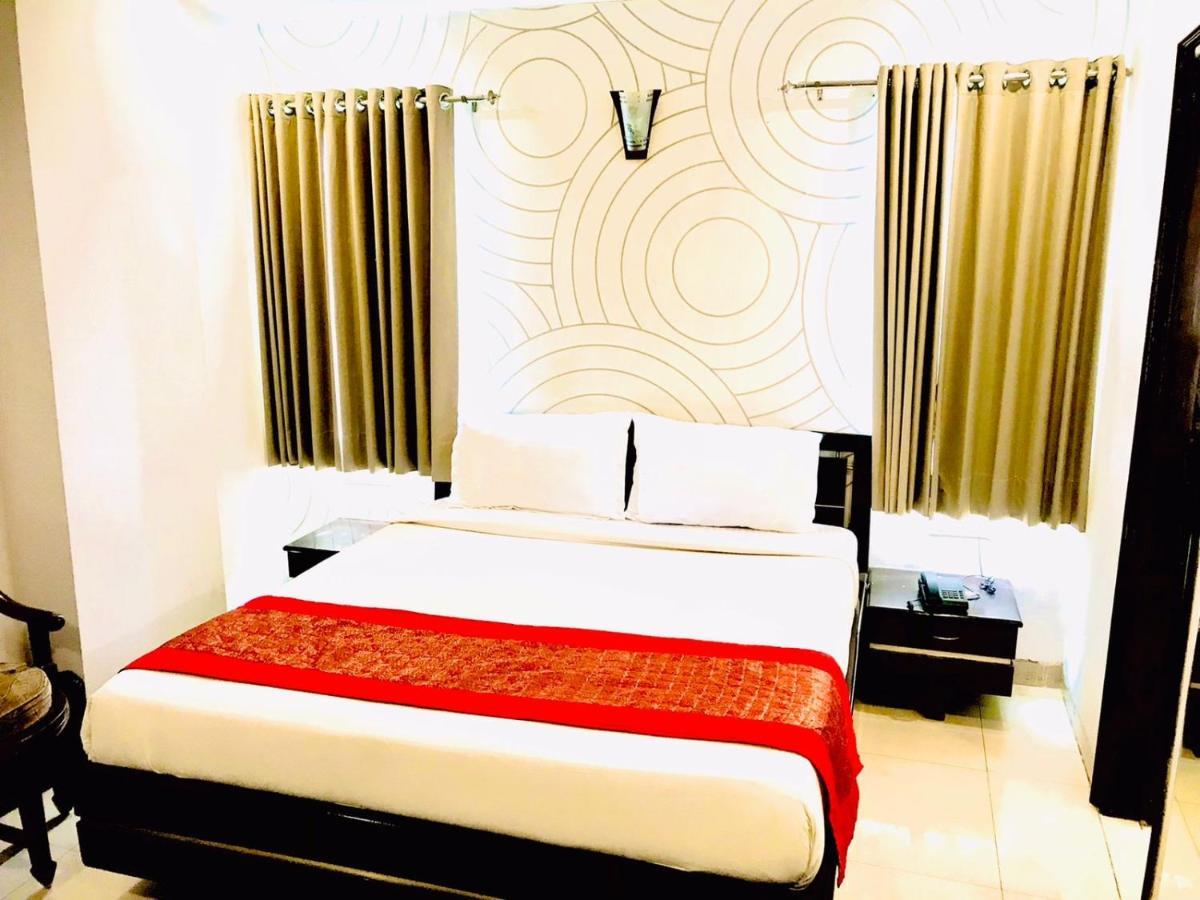 Hotel Queens Tower Amritsar Zewnętrze zdjęcie